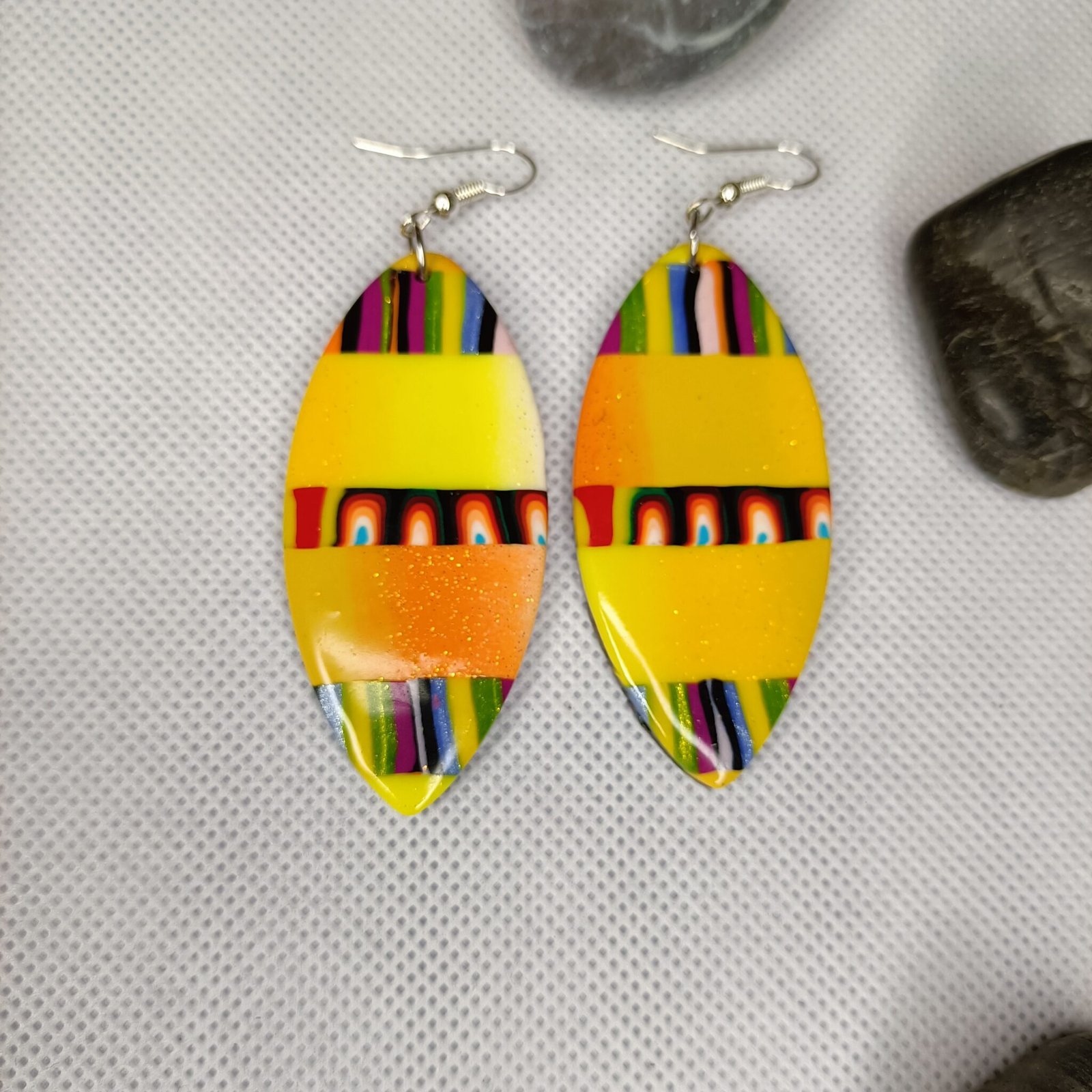 Boucles d'oreilles fantaisies artisanales sur le thème du surf