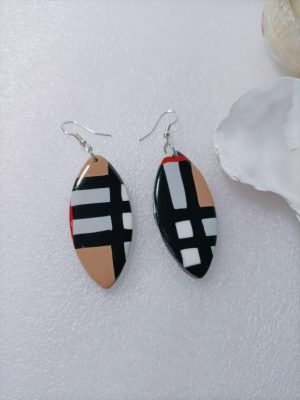 Boucles d'oreilles surfeuses stylées