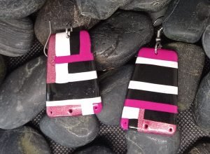 boucles d'oreilles fantaisie rose nacré