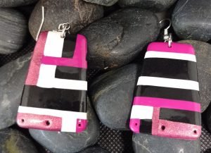 boucles d'oreilles fantaisie rose nacré