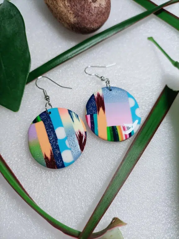 Boucles d'oreilles fantaisie pailletée