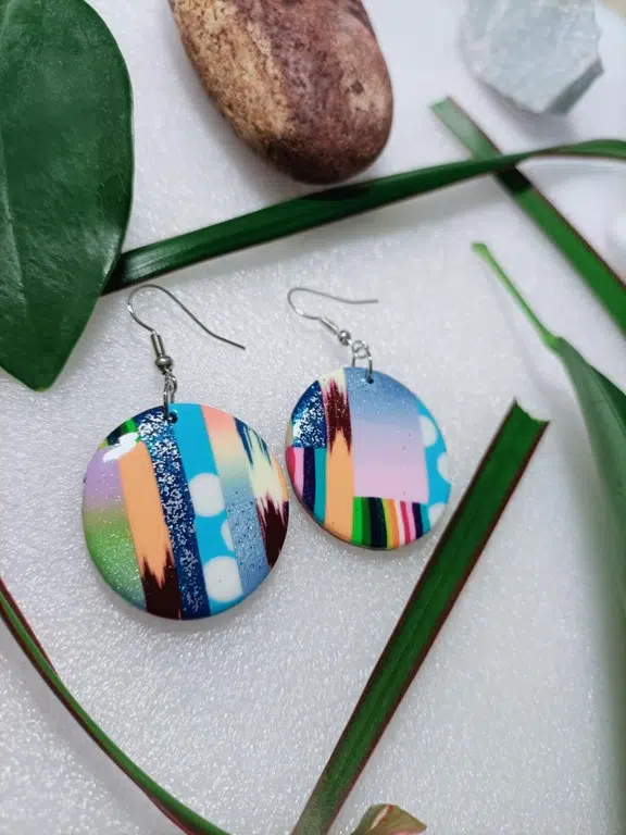 Boucles d'oreilles fantaisie pailletée