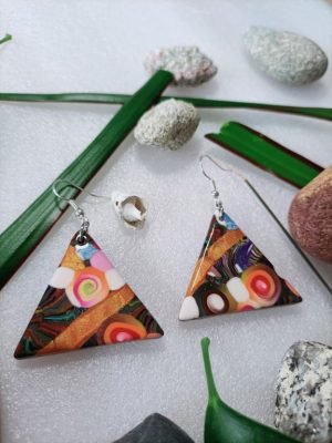Boucles d'oreilles originales en forme de triangle