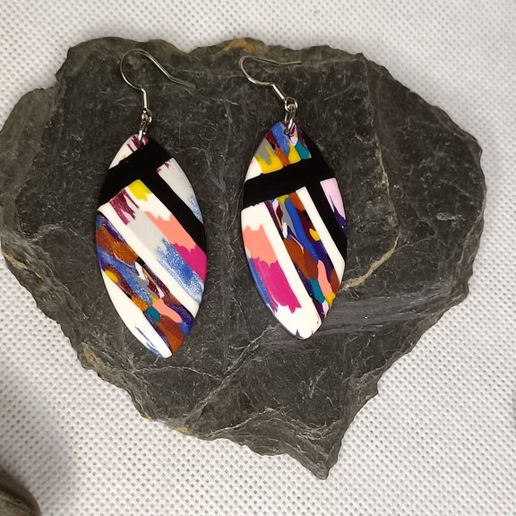 Boucles d'oreilles fantaisies artisanales fashion style