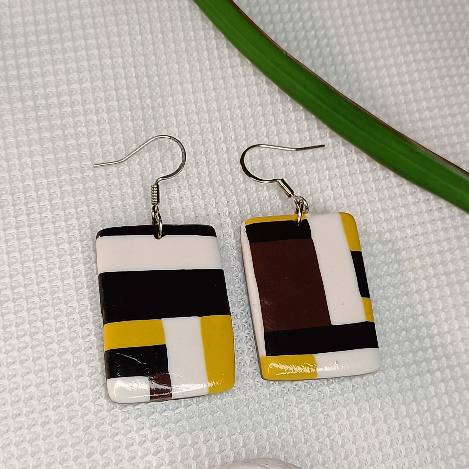 Boucles d'oreilles fantaisies artisanales paire de boucles d'oreilles fantaisie élégante rectangle