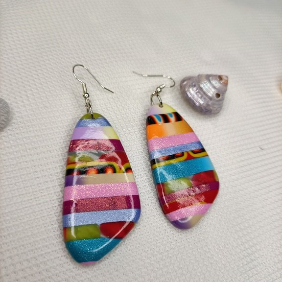 Boucles d'oreilles fantaisies artisanales tendance couleur pastel