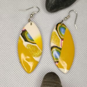 Boucles d’oreilles fantaisies artisanales colorées pour femme