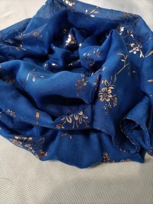 foulard bleu royal tendance avec motif floral