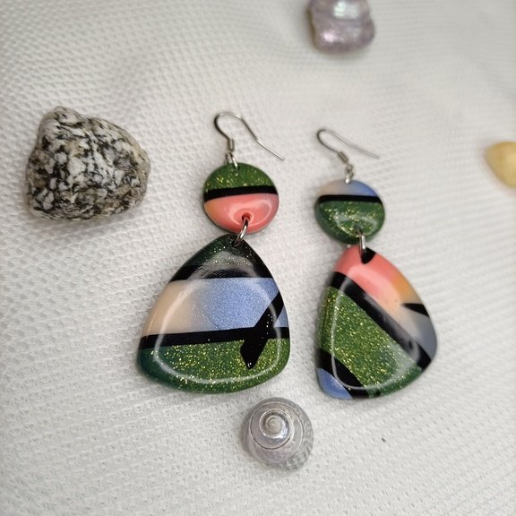 Boucles d'oreilles fantaisies artisanales forme originale