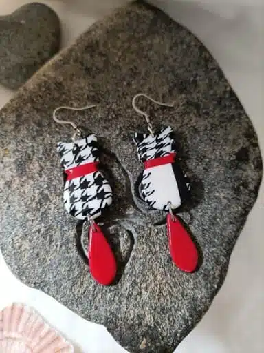 boucle d'oreille fantaisie forme de chat