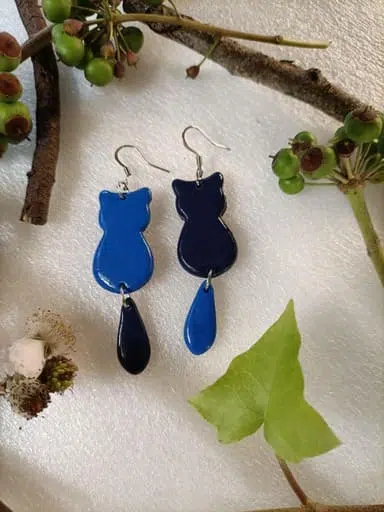boucle d'oreille fantaisie forme de chat