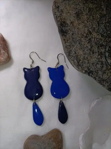 boucle d'oreille fantaisie forme de chat