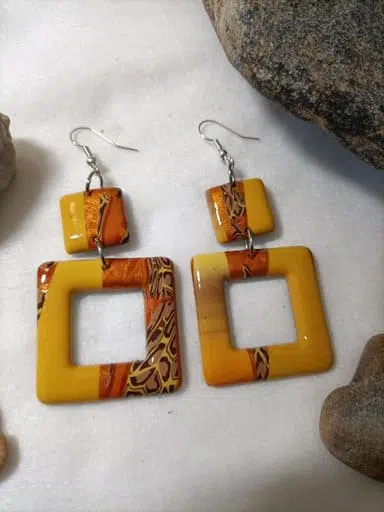 boucle d'oreille fantaisie