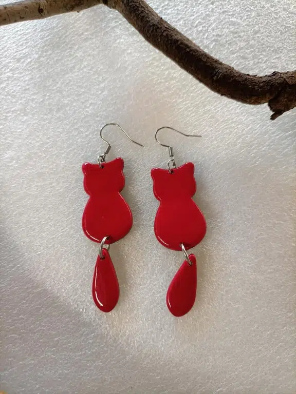 boucles d'oreilles chat couleur unie rouge