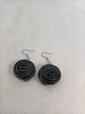 boucles d'oreilles fantaisie en forme de réglisse