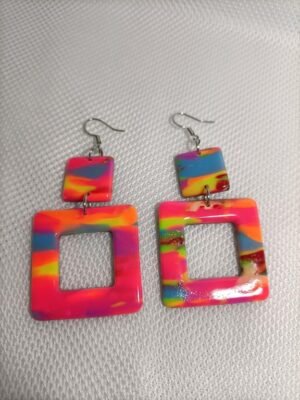 boucles d'oreilles de créateur fluorescente
