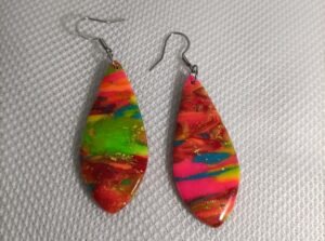 Boucles d'oreilles goutte d'eau fluorescente