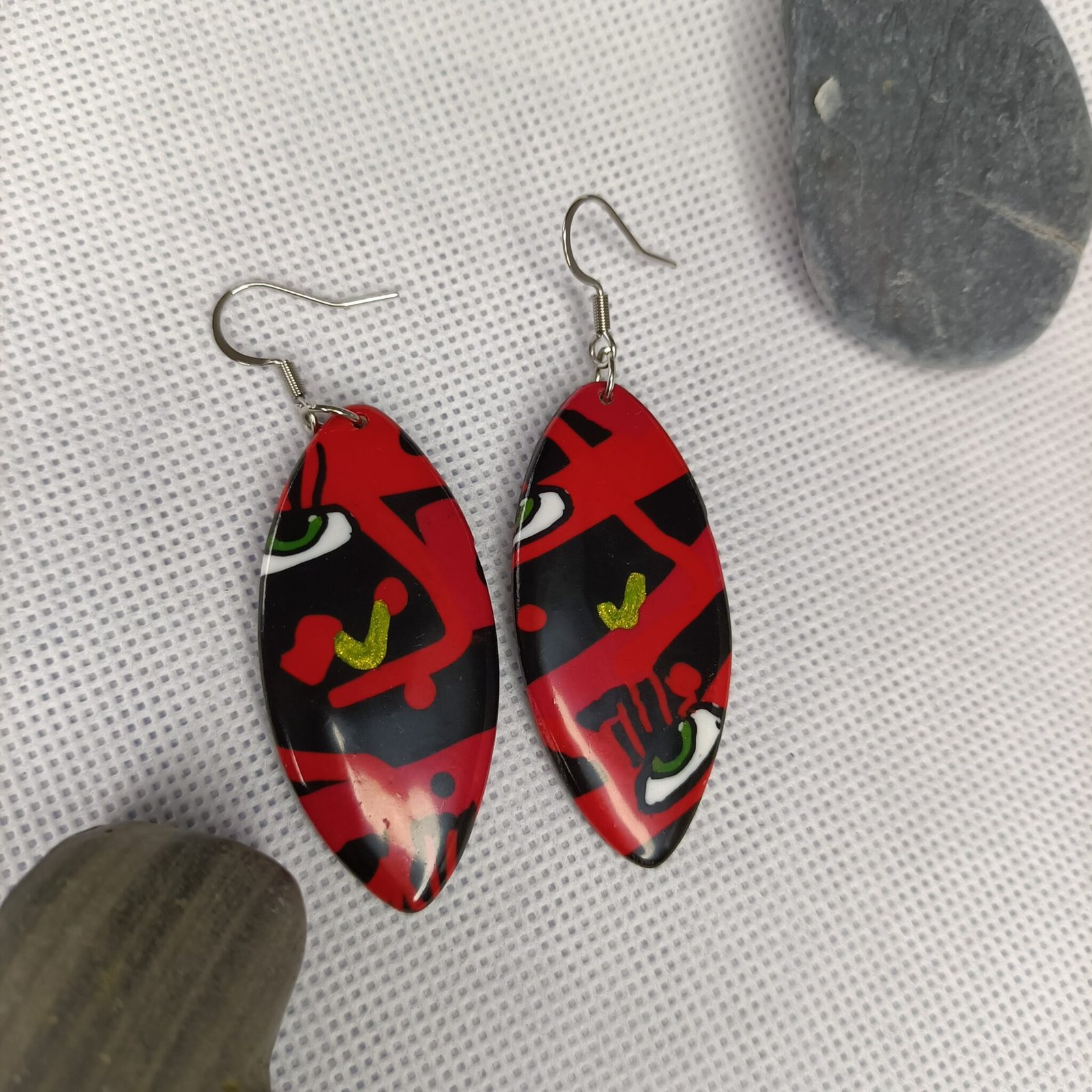 Boucles d'oreilles fantaisies artisanales rouge andalouse
