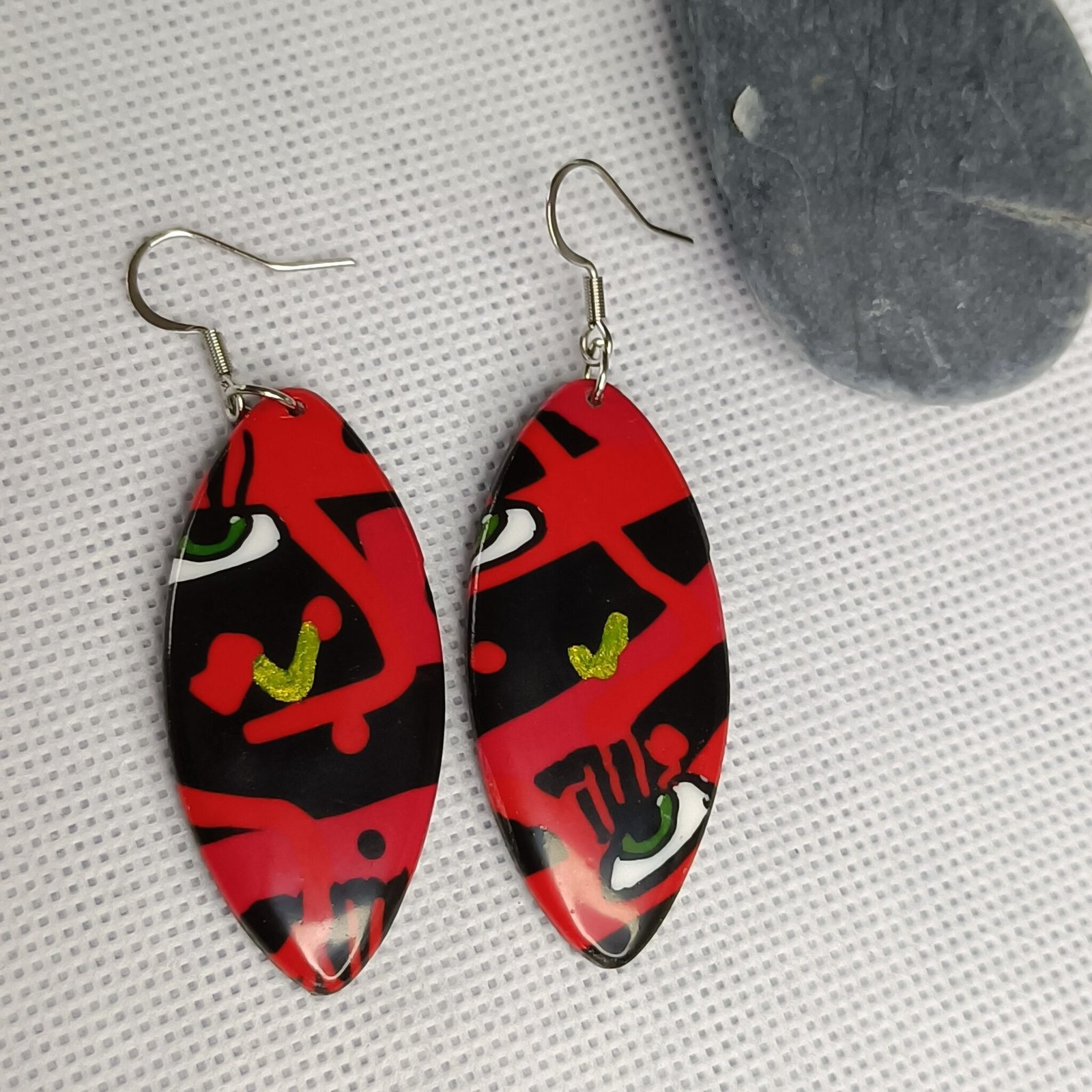 Boucles d'oreilles fantaisies artisanales rouge andalouse