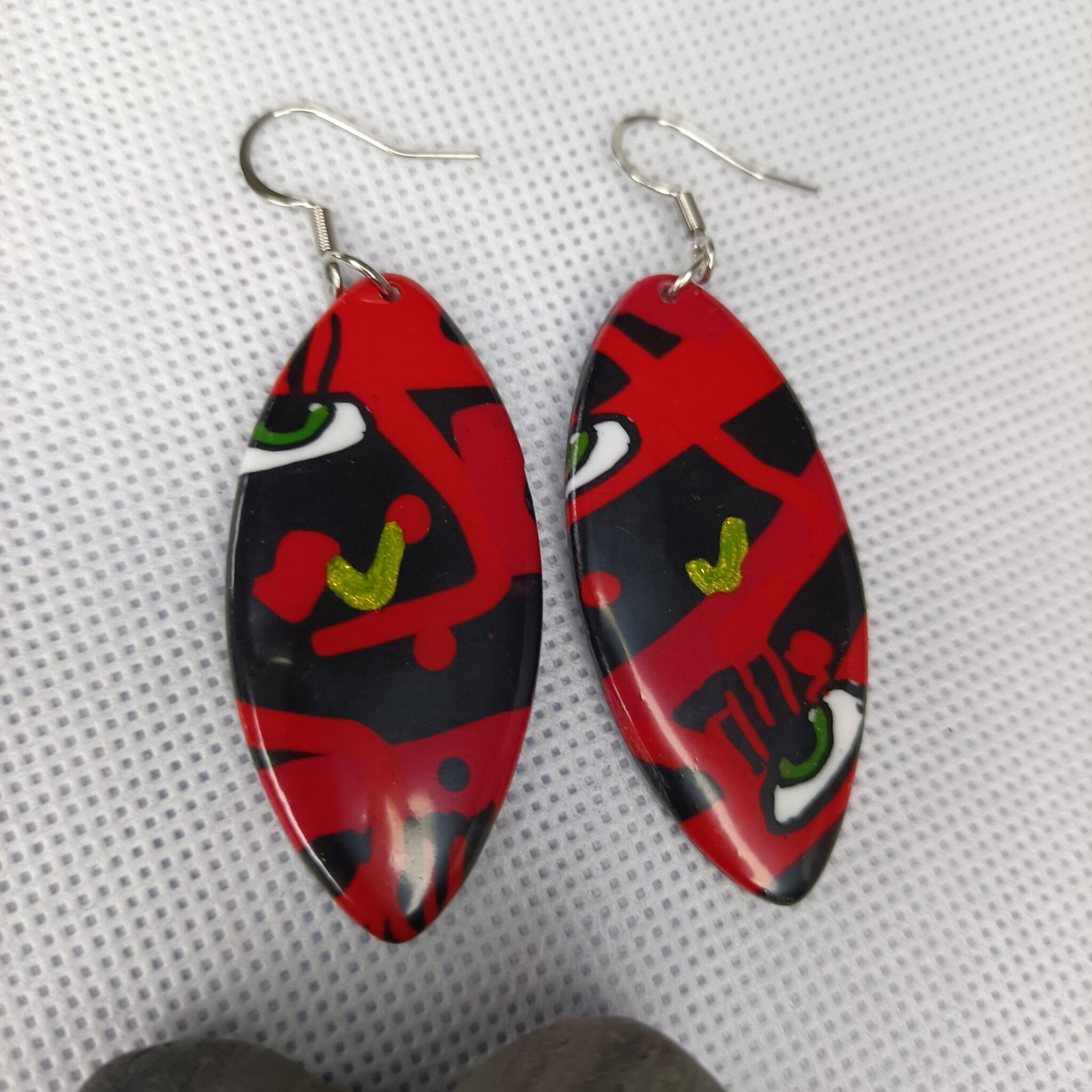 Boucles d'oreilles fantaisies artisanales rouge andalouse